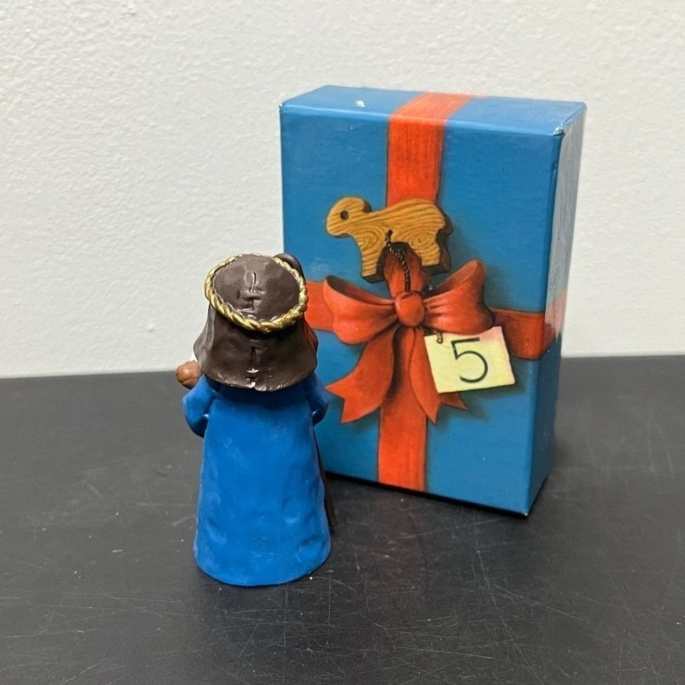 What God Wants For Christmas Nativity Replacement Number 5